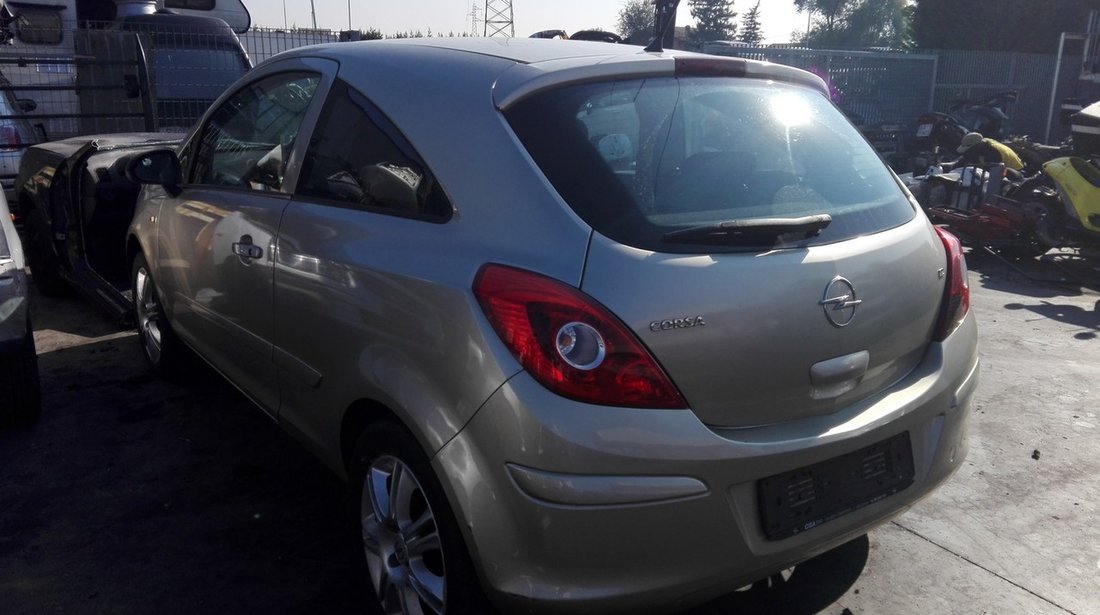 Opel Corsa D 3usi an fab.2007 1.2 16v tip Z12XEP