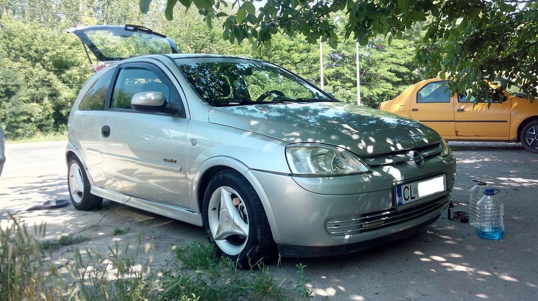 Opel Corsa Z10XE 2001