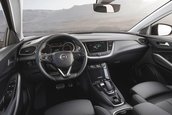 Opel Grandland X Hybrid4