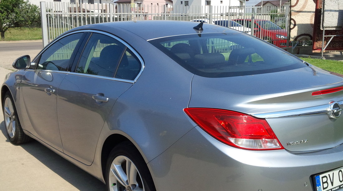 Opel Insignia 1,8 benzina 2011