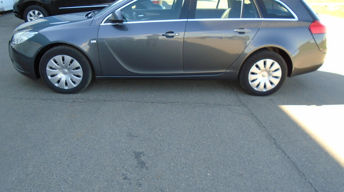 Opel Insignia 2.0 2011