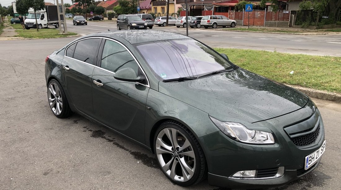 Opel Insignia 2.0 T 300 cp 2009