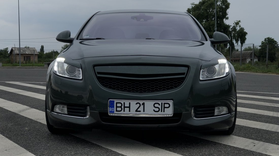 Opel Insignia 2.0 T 300 cp 2009