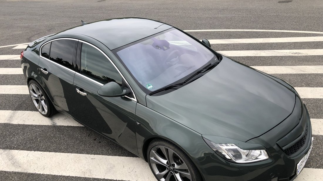 Opel Insignia 2.0 T 300 cp 2009