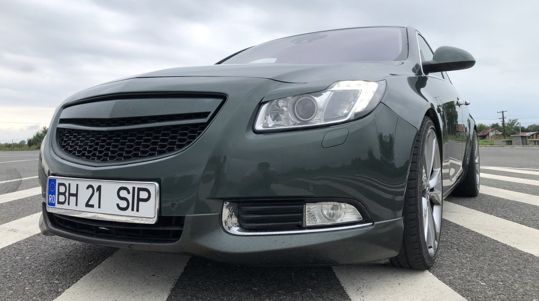 Opel Insignia 2.0 T 300 cp 2009