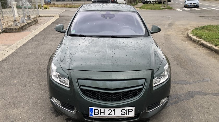Opel Insignia 2.0 T 300 cp 2009