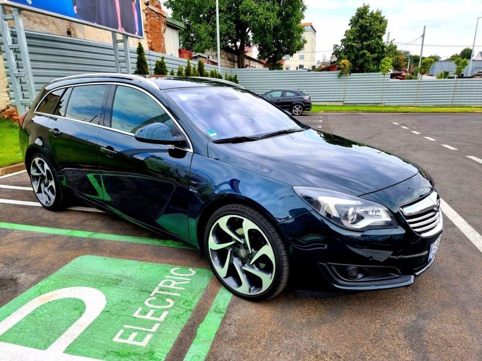 Opel Insignia Biturbo 2014