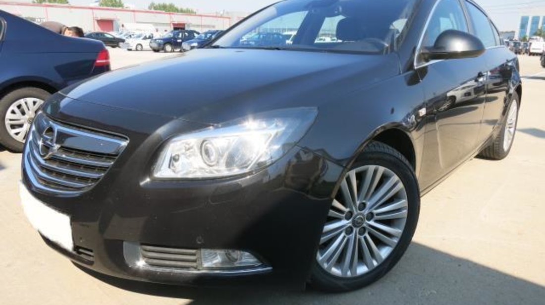 Opel Insignia Cosmo 2.0 CDTi DPF BiTURBO 195 CP Start&Stop 2012