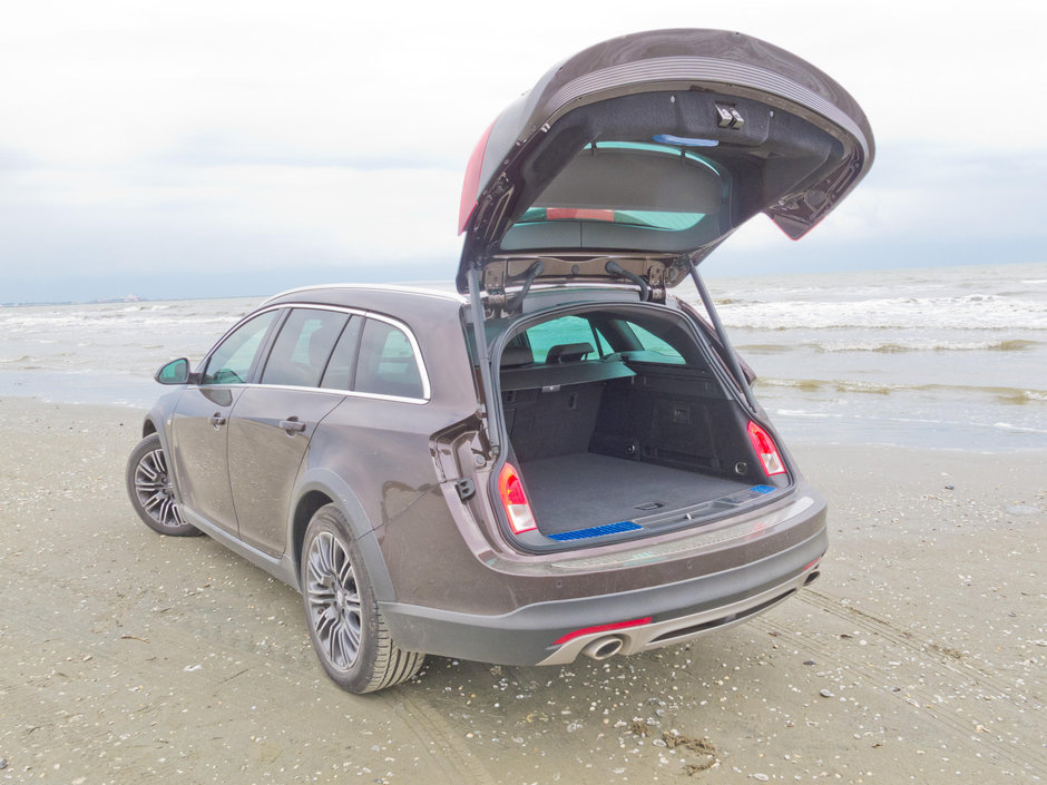 Opel Insignia Country Tourer