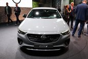 Opel Insignia GSi - Poze reale