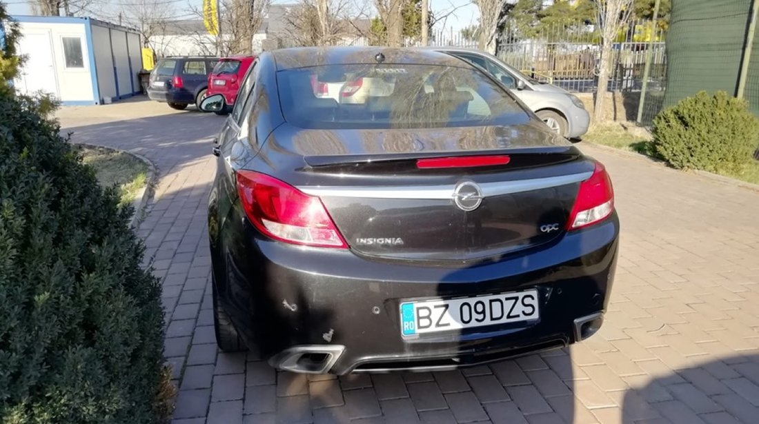Opel Insignia opc 2011