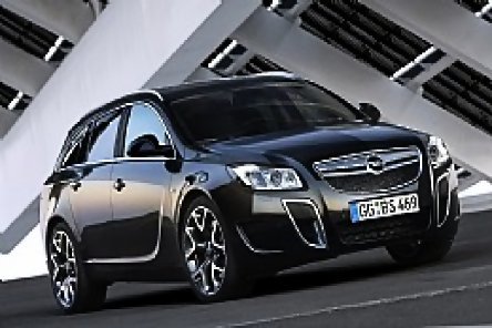 Opel Insignia OPC Sports Tourer: Primele fotografii oficiale Opel Insignia OPC Sports Tourer: Primele fotografii oficiale