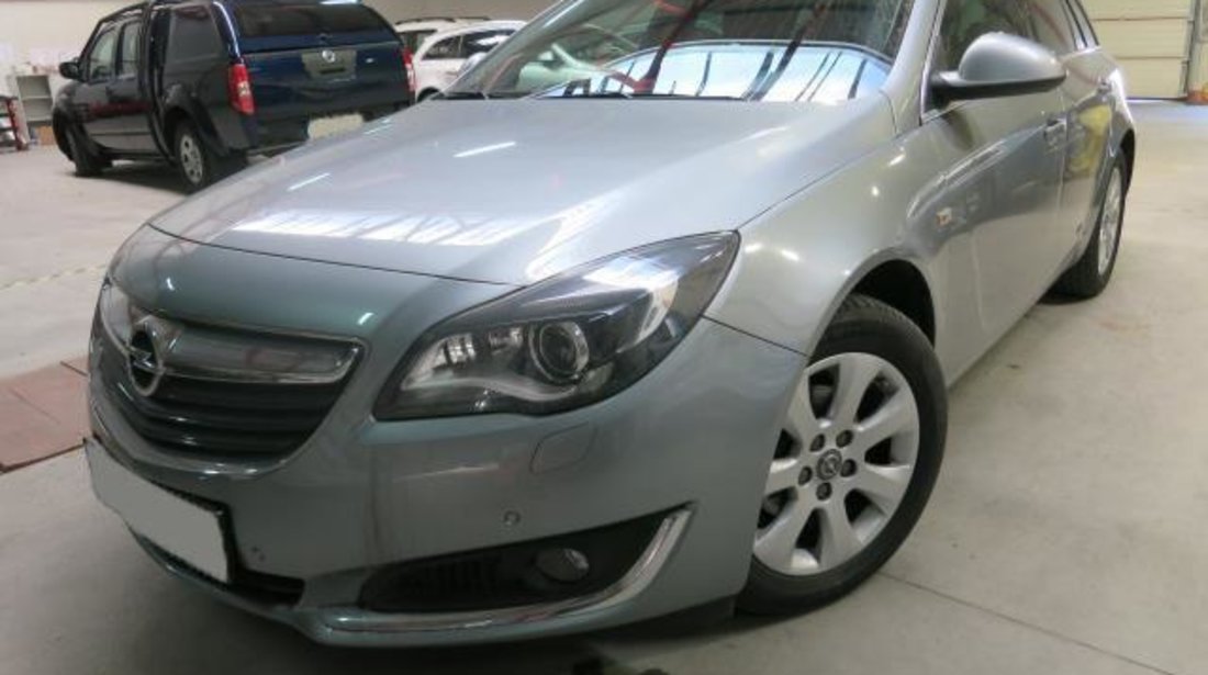 Opel Insignia Sports Tourer 2.0 CDTI 130 CP Cosmo 2015