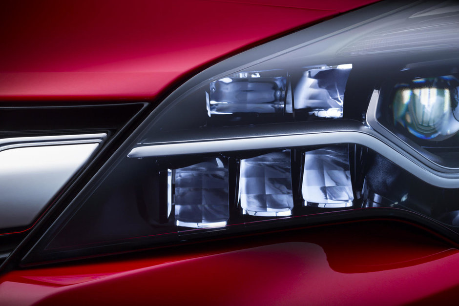 Opel IntelliLux LED