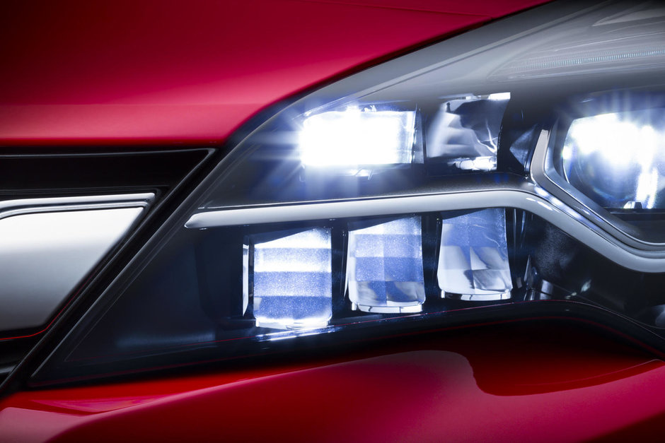 Opel IntelliLux LED