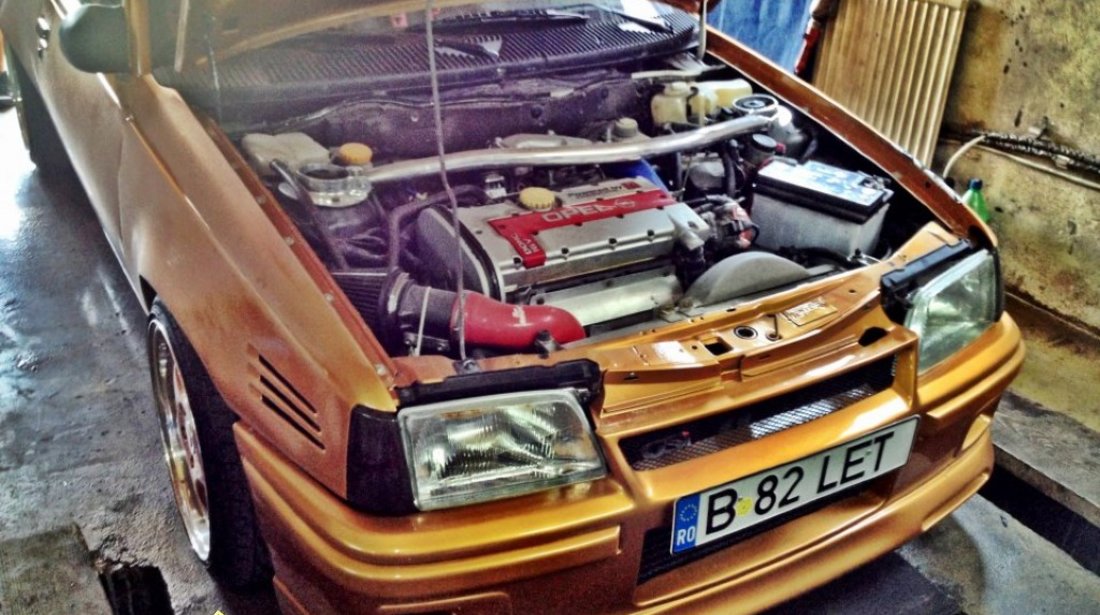 Opel Kadett 2 0 turbo