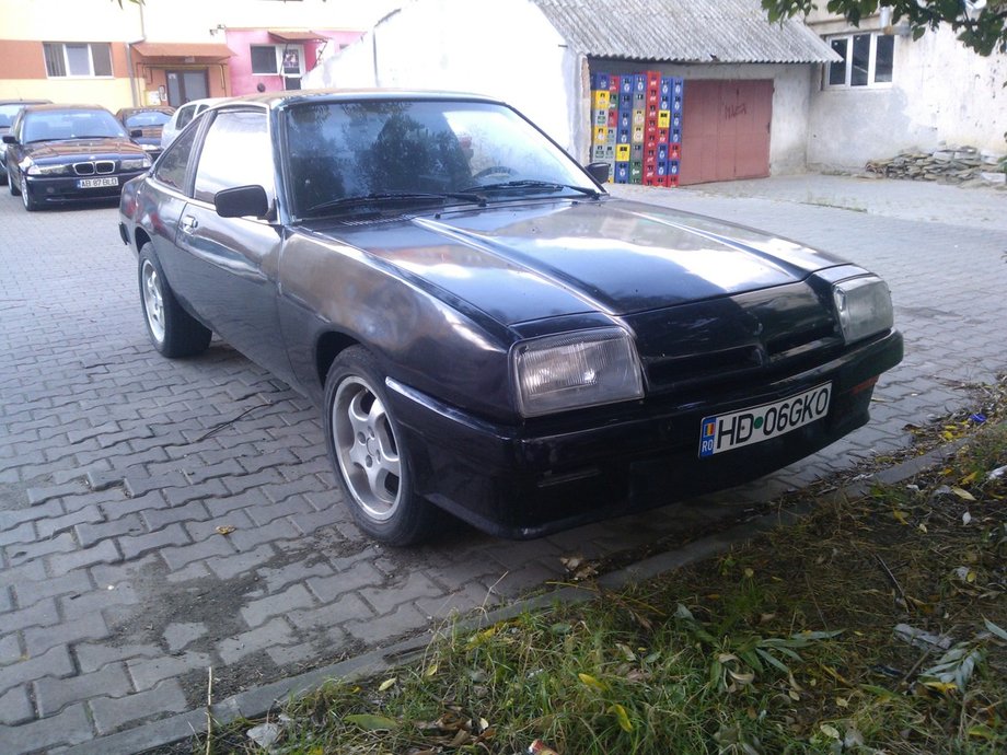 Opel Manta 20s