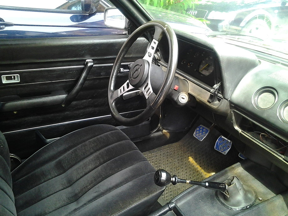 Opel Manta 20s