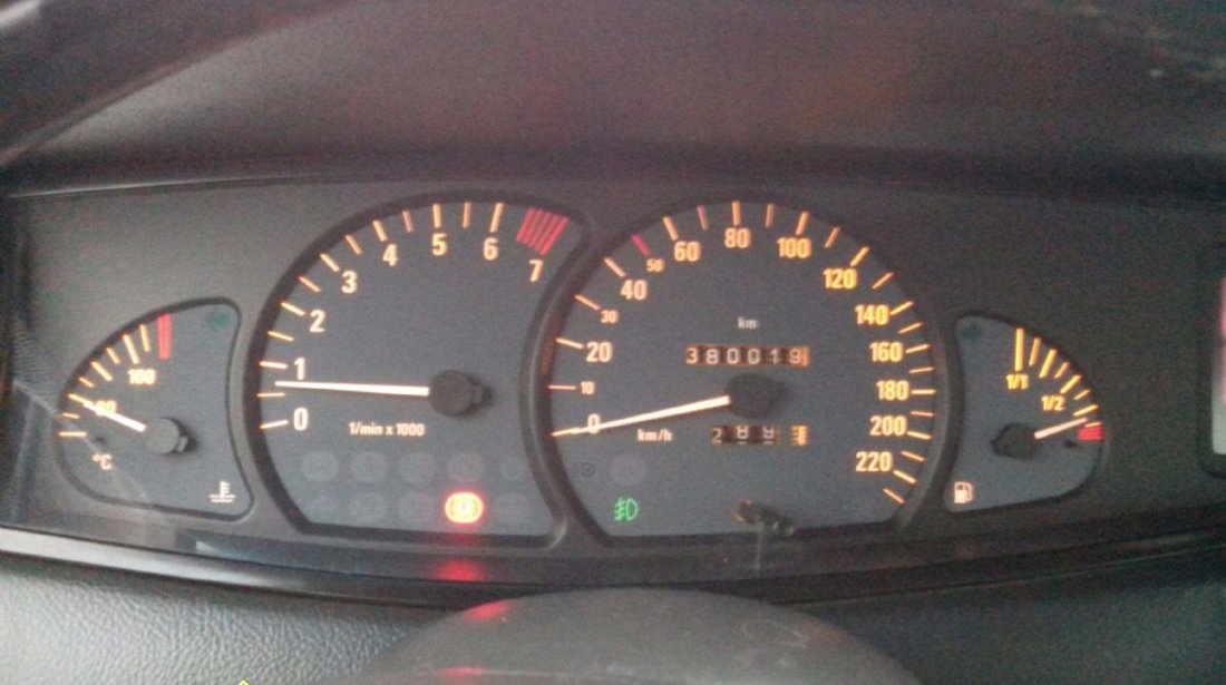 Opel Omega 2.0 2000