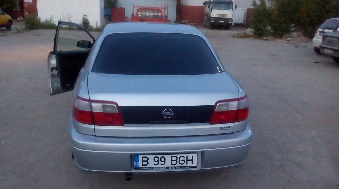 Opel Omega 2.2 16v 2002