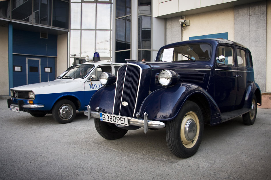 Opel Super Six 1938, fosta masina de Politie, la Ziua Nationala a Permisului de Conducere Opel Super Six 1938, fosta masina de Politie, la Ziua Nationala a Permisului de Conducere