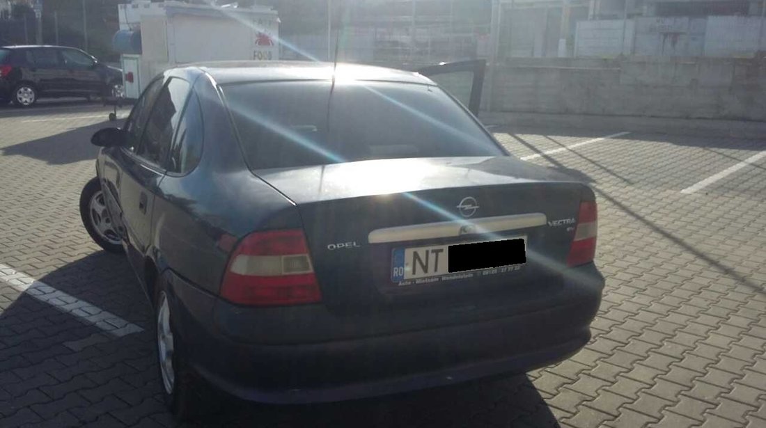 Opel Vectra 1.8 1998