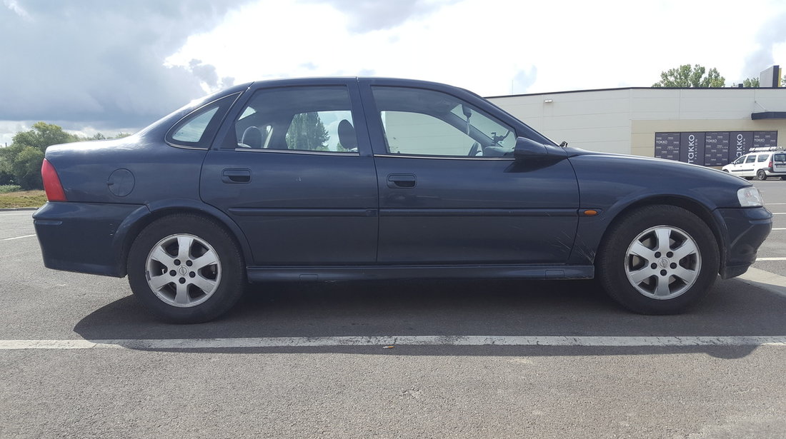 Opel Vectra 1.8 2001