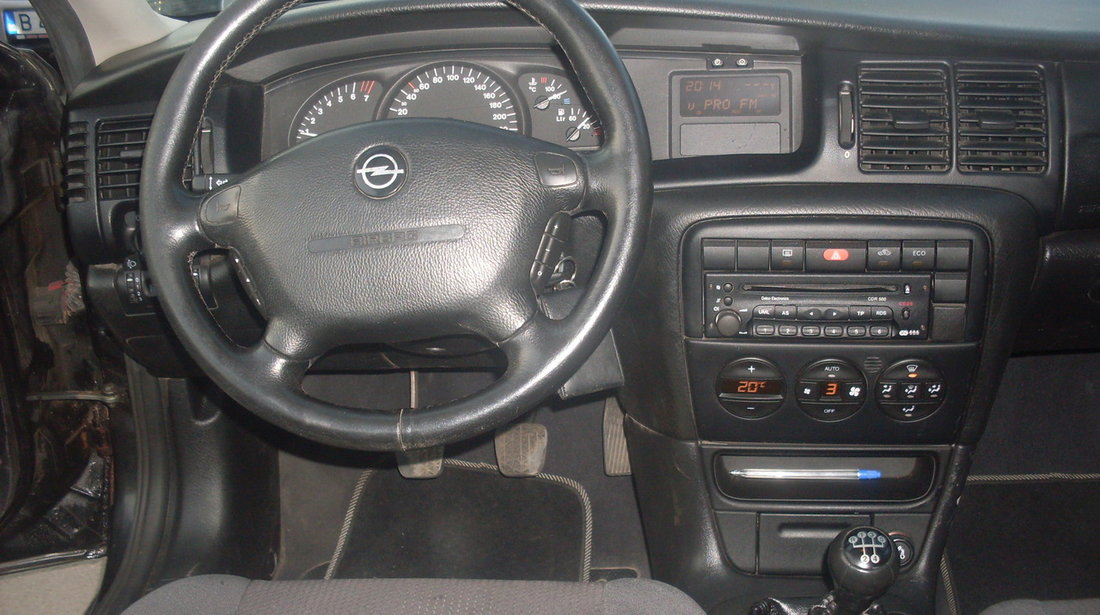 Opel Vectra 1.8 2001