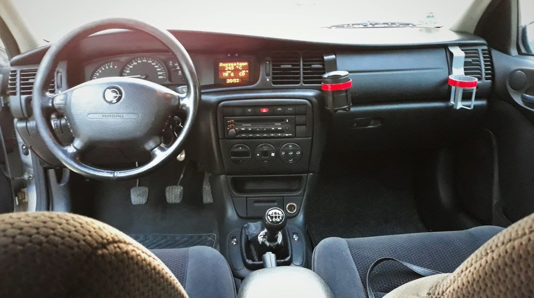 Opel Vectra 1.8 2002