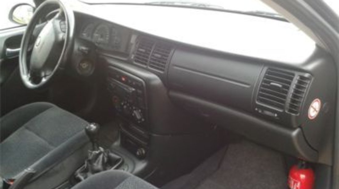 Opel Vectra 2.0 TDI 2001