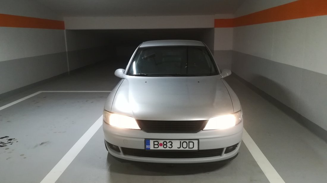 Opel Vectra 2.0 XC20XEV 1998