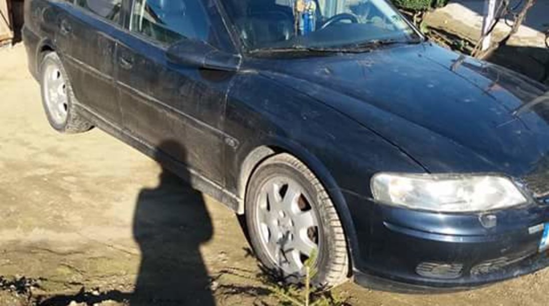 Opel Vectra 2,2 2001