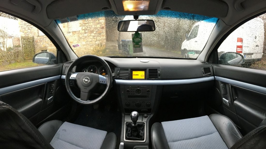 Opel Vectra 2.2 D 2003