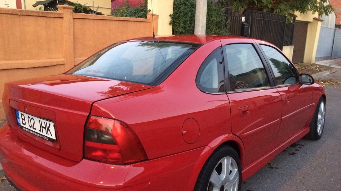 Opel Vectra 2.6 v6 2001