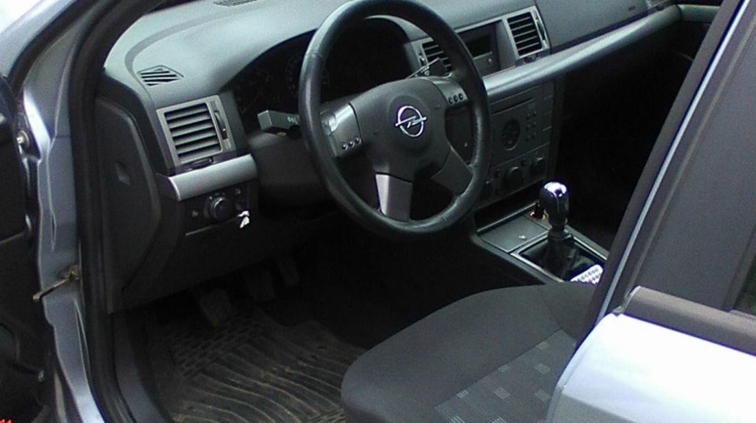 Opel Vectra 3 2004