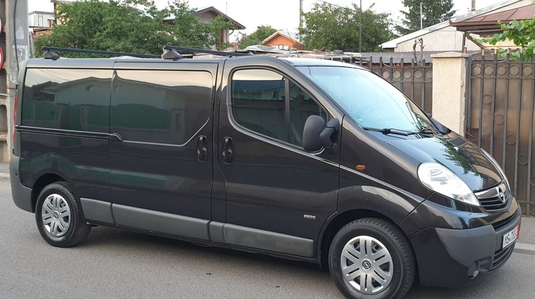 Opel Vivaro 2.5 diesel 2009