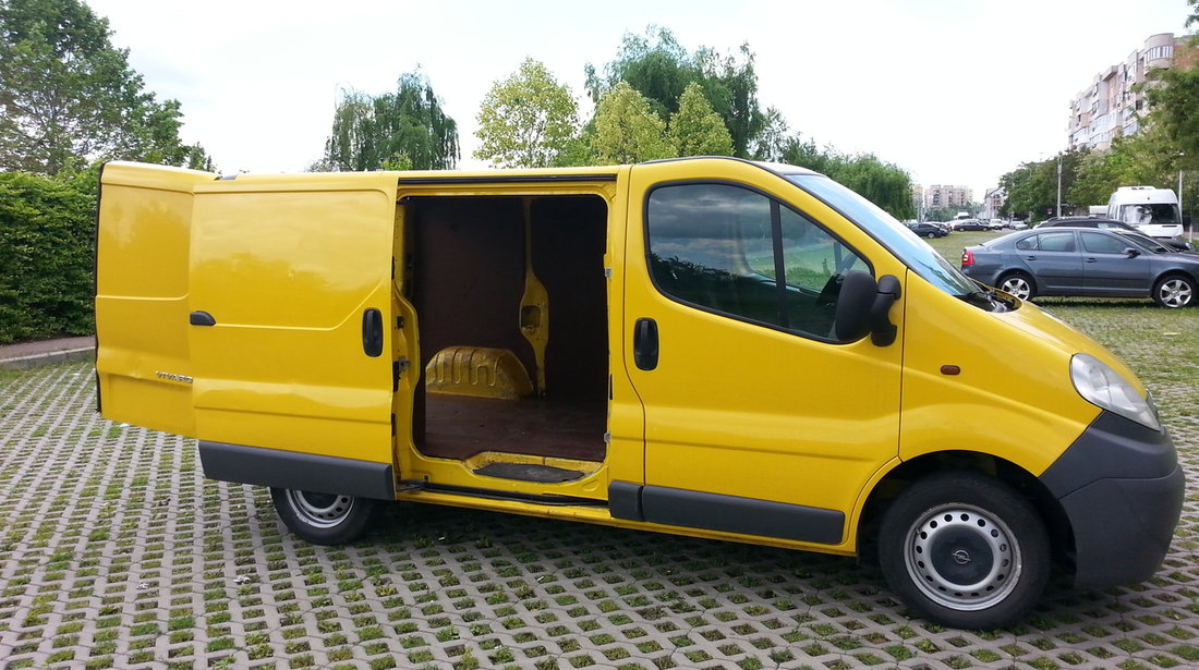 Opel Vivaro 2000 2010