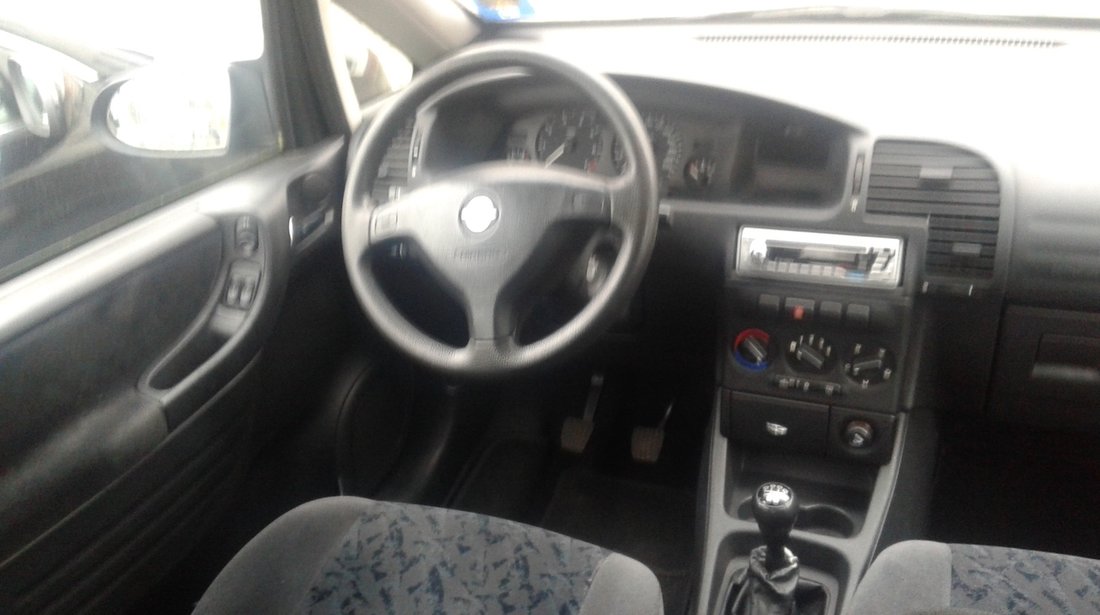 Opel Zafira 1.6 2000