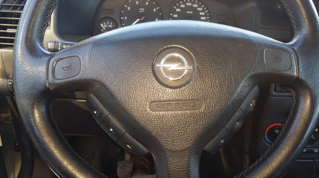 Opel Zafira 1.6 2001