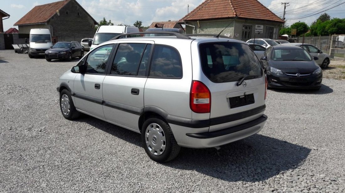 Opel Zafira 1.6 i 2002