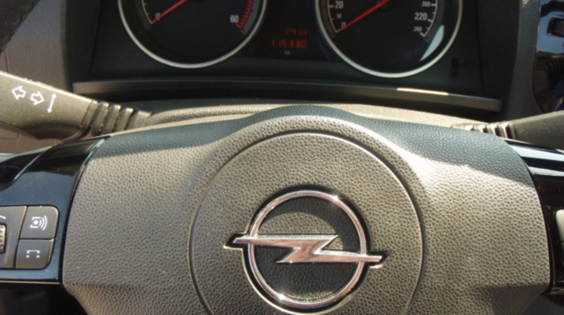 Opel Zafira 1.6CDTI 2011