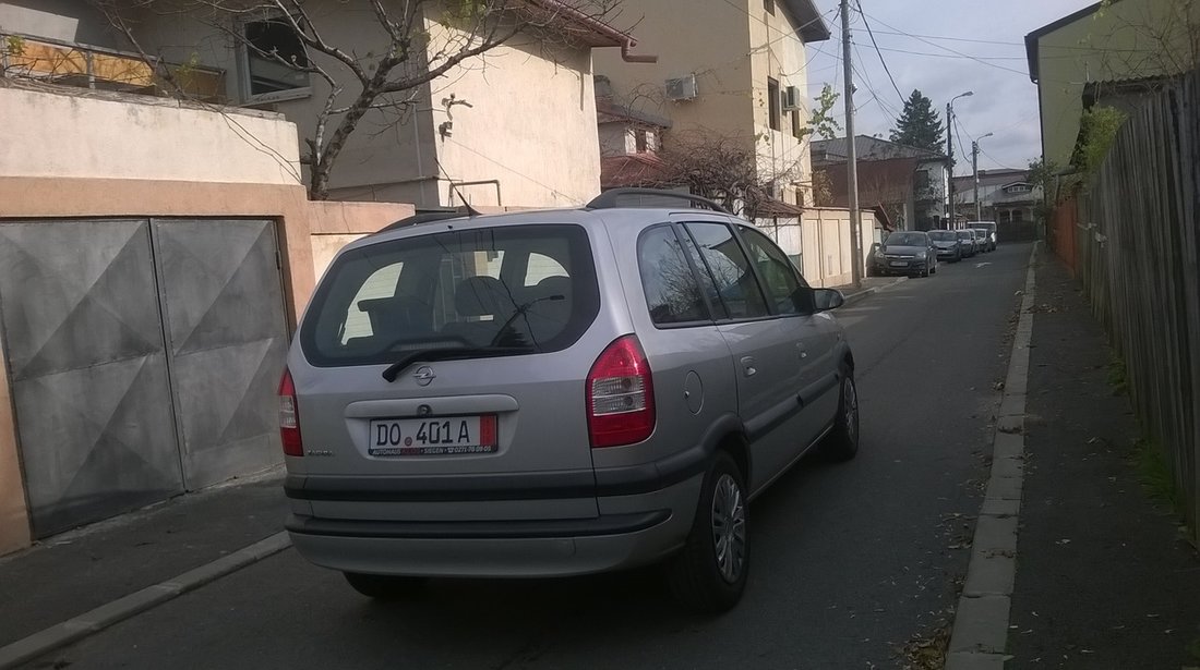 Opel Zafira 1600-16v 101cp 2004