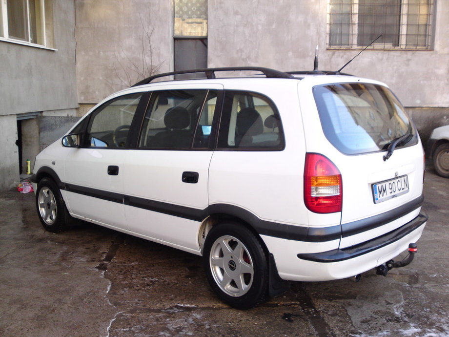 Opel Zafira 2.0 TDI