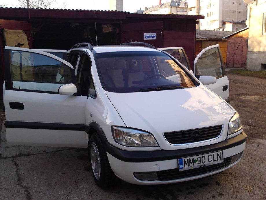 Opel Zafira 2.0 TDI