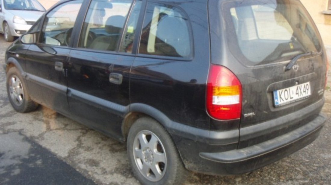 Opel Zafira 2.0DTL Clima 2000