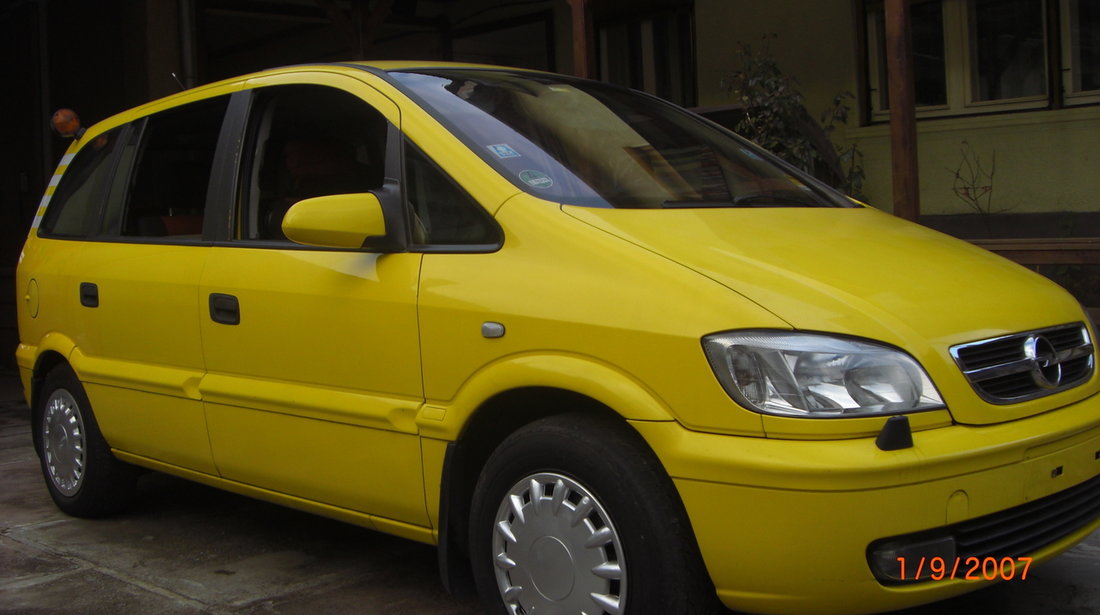 Opel Zafira 2000 dti 2003
