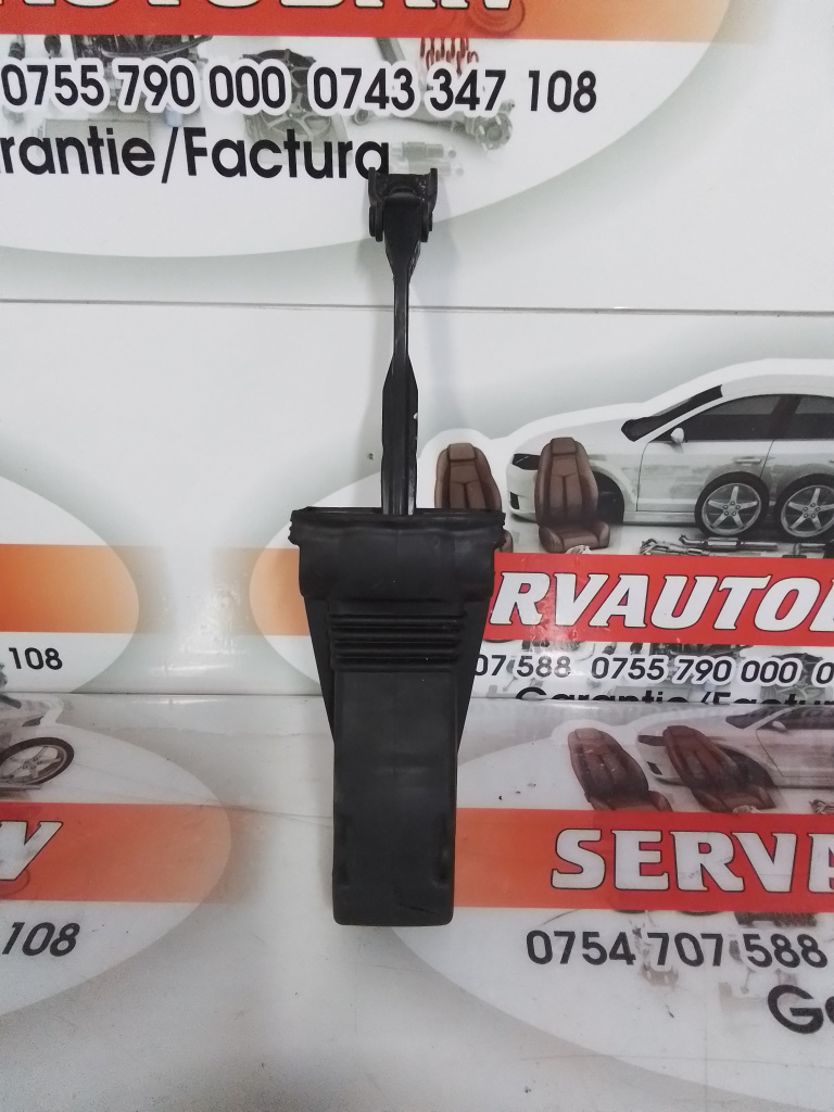 Opritor usa Audi A4 (2015-2019) [8W2, B9] 2.0 Motorina 2017, 8W0837249