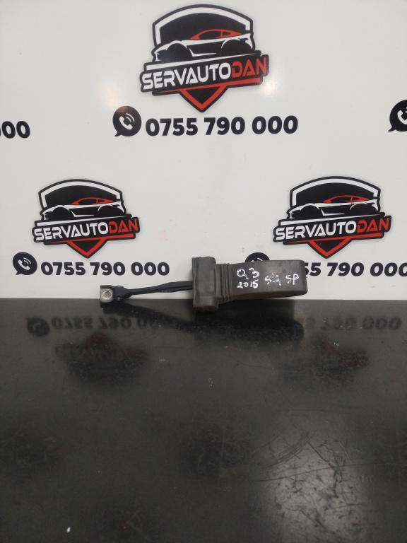 Opritor usa Audi Q3 (2011-2017) [8U] 2.0 Motorina 2015, 8U0837267