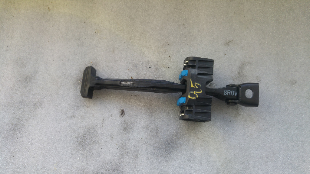 Opritor usa dreapta fata audi q5 8r0837249f
