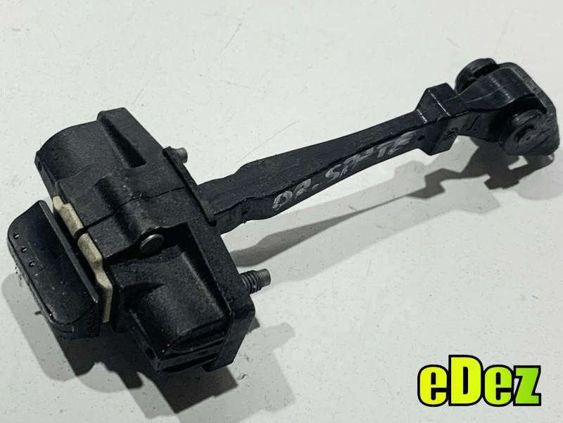 Opritor usa dreapta spate Renault Captur (2013-2017) 824305607R